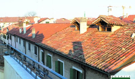 Image for TV 4330 – Affittasi prestigioso appartamento, ultimo piano con terrazzo in Treviso città