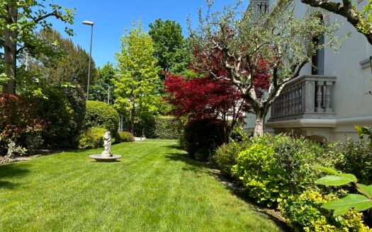 Incantevole porzione di villa anni Trenta