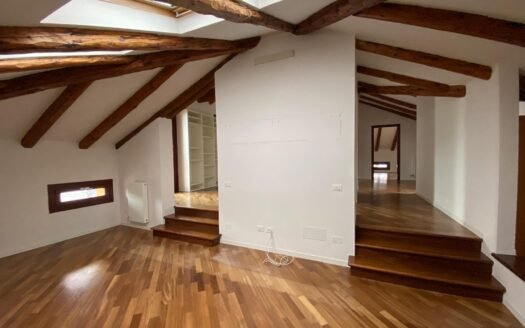 Mansarda in Villa Liberty